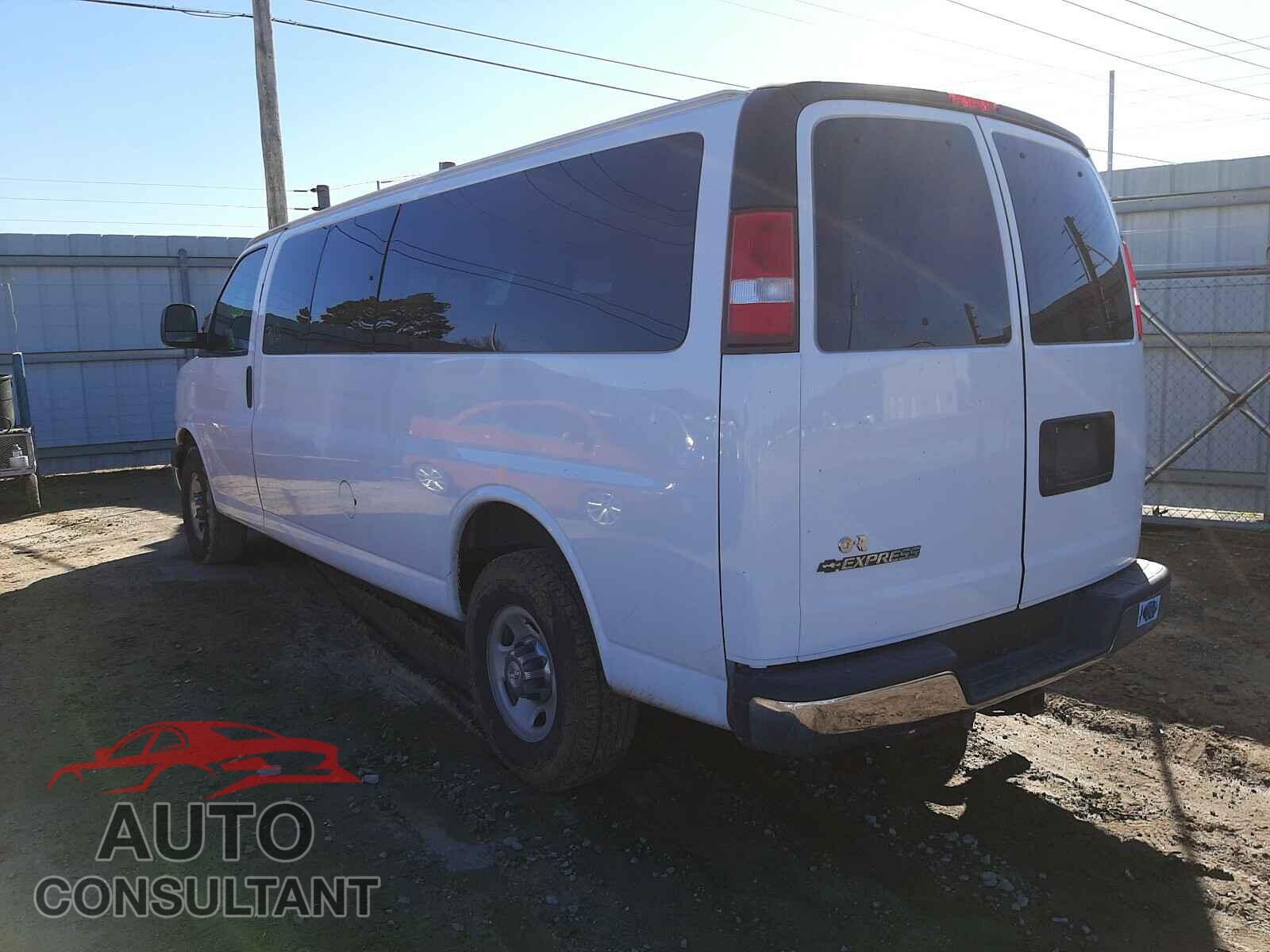 CHEVROLET EXPRESS 2017 - 1GAZGPFG2H1255893