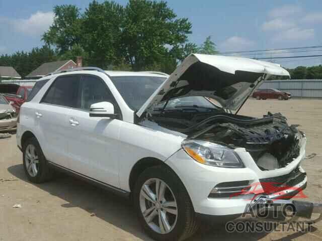MERCEDES-BENZ ML350 2015 - 5YFBURHE9HP596647