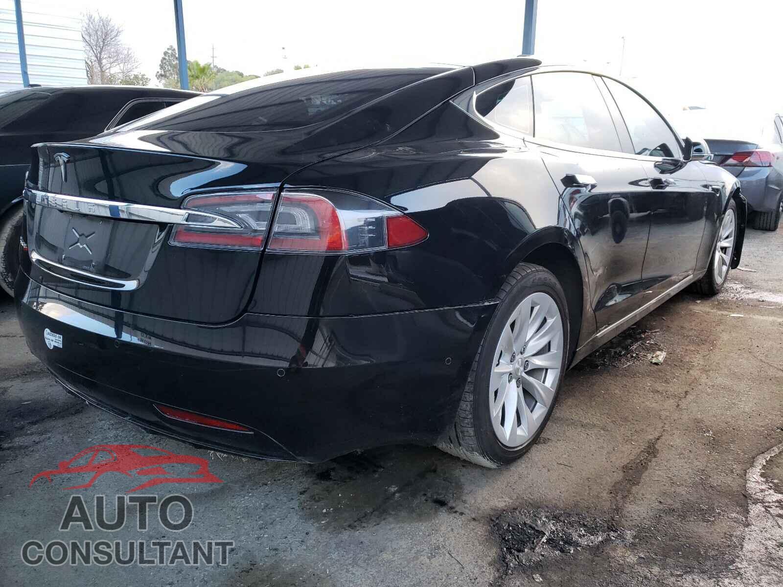 TESLA MODEL S 2017 - 5YJSA1E11HF202582