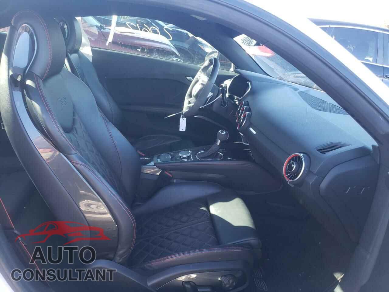 AUDI TT 2018 - WUACSAFV6J1900304