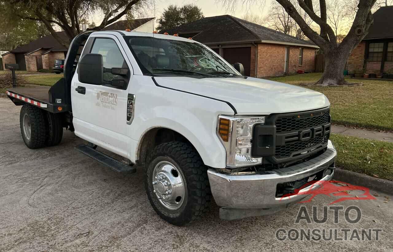 FORD F350 2017 - 1FDRF3G67HEC90751