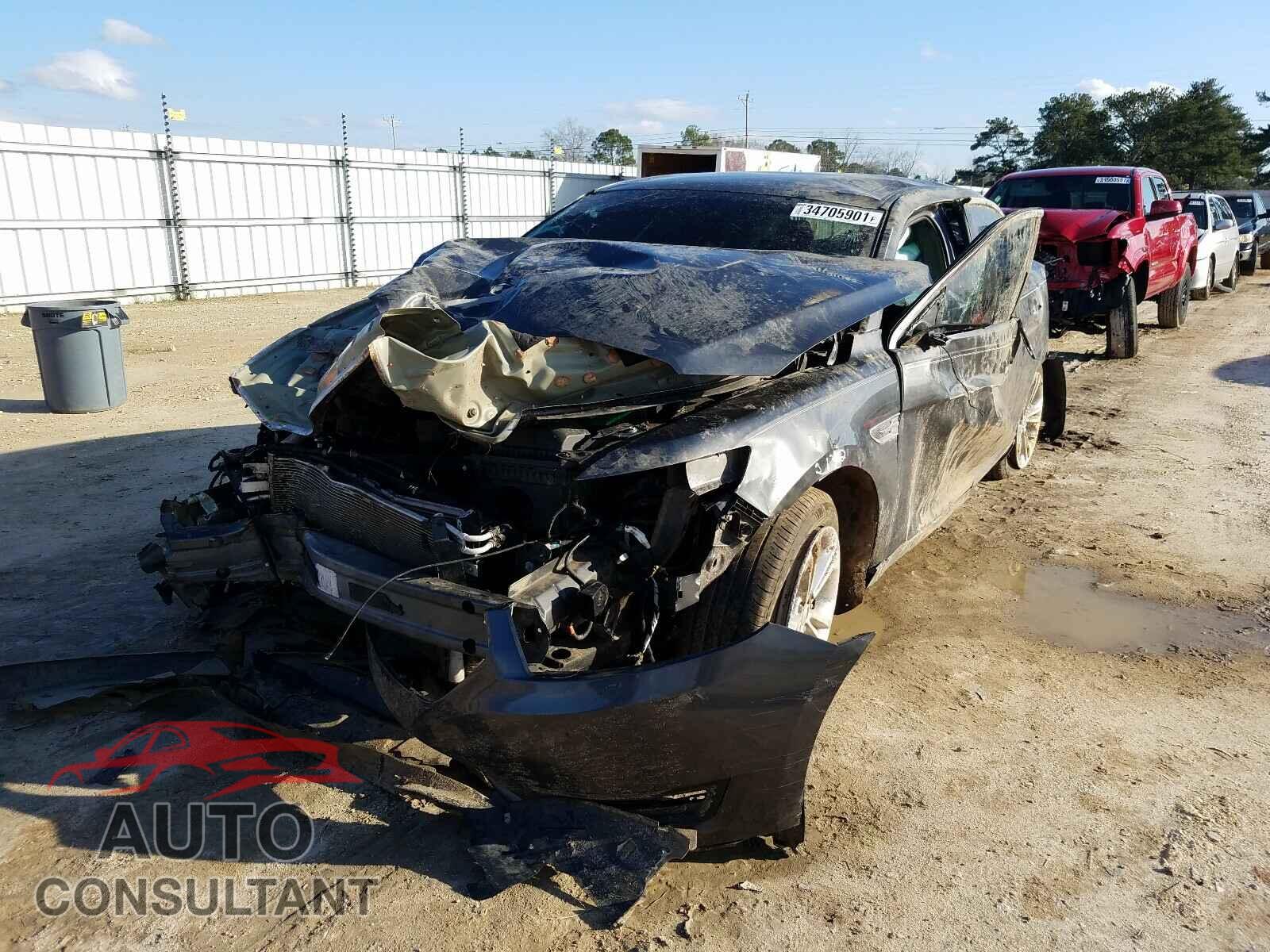 FORD TAURUS 2016 - 1FAHP2E85GG153148