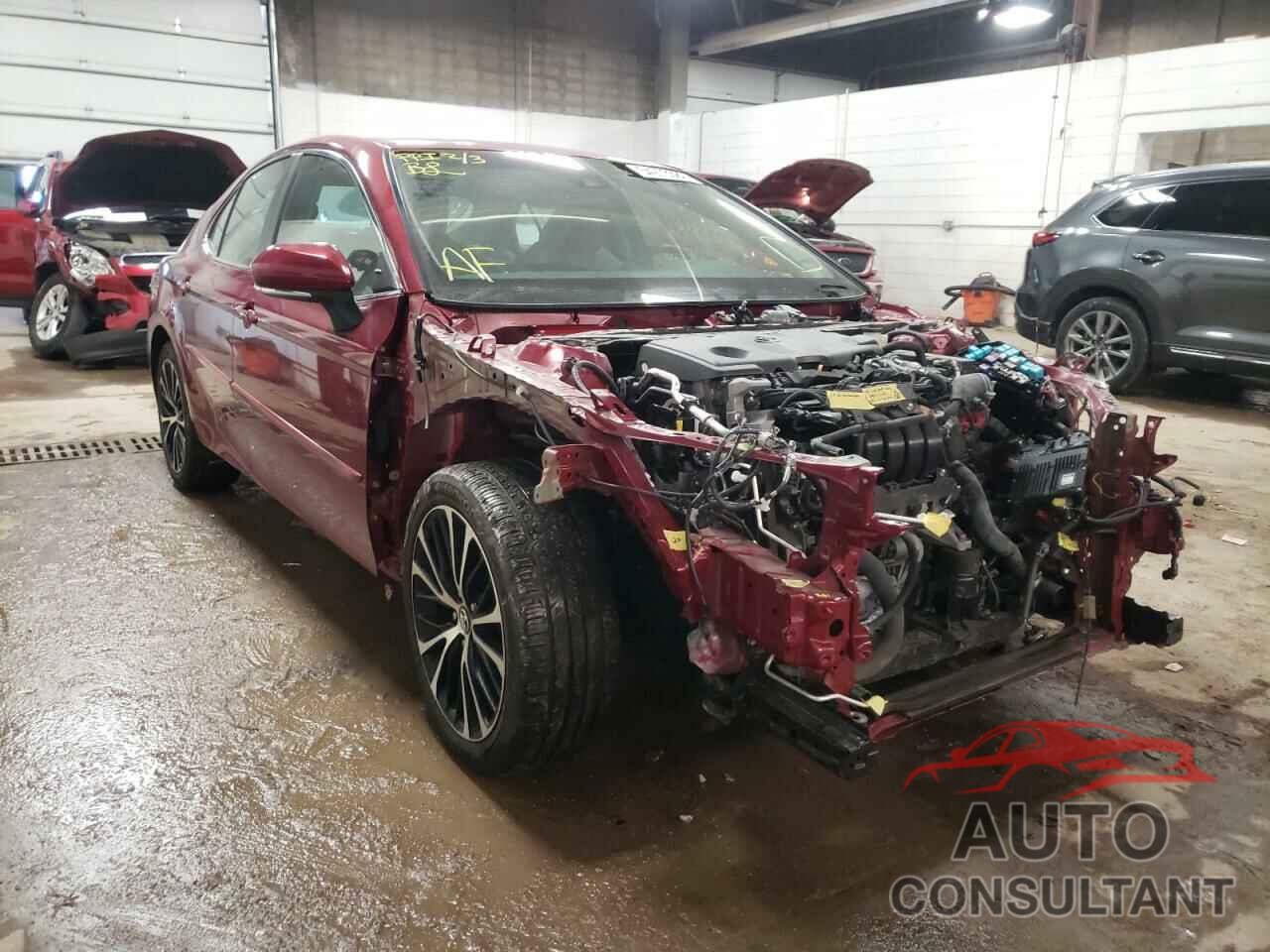 TOYOTA CAMRY 2018 - 4T1B11HKXJU561569
