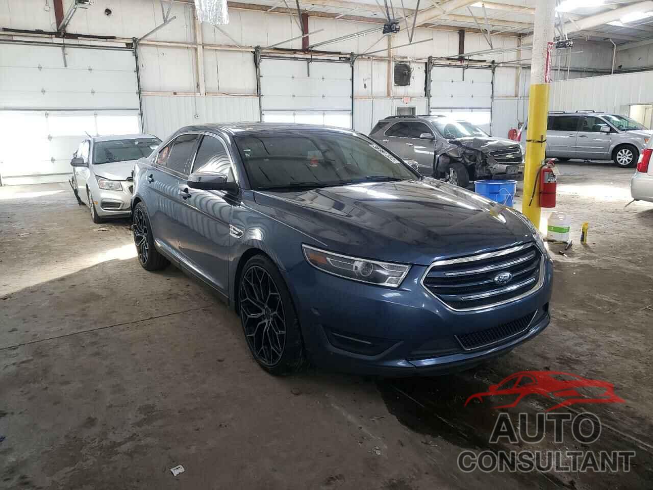 FORD TAURUS 2018 - 1FAHP2J84JG113382