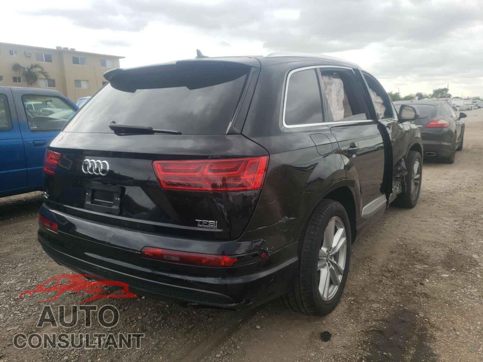 AUDI Q7 2017 - WA1MAAF76HD024455