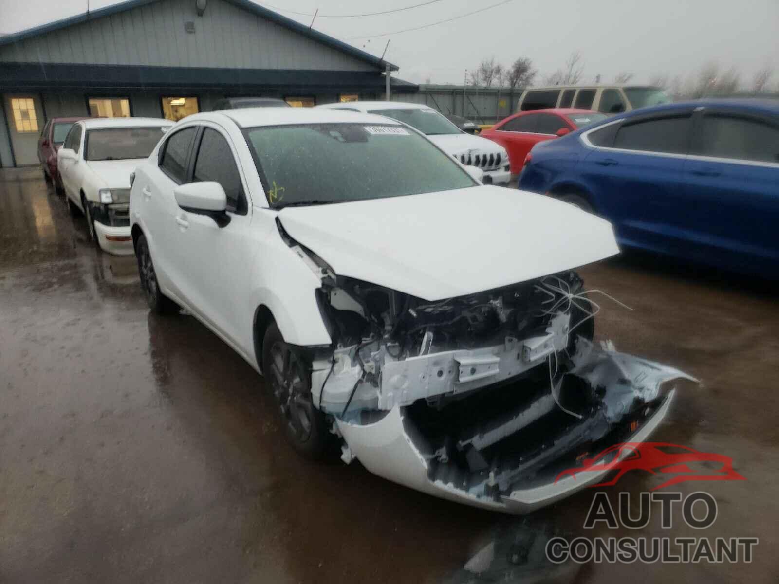 TOYOTA YARIS 2019 - 3MYDLBYV3KY515444