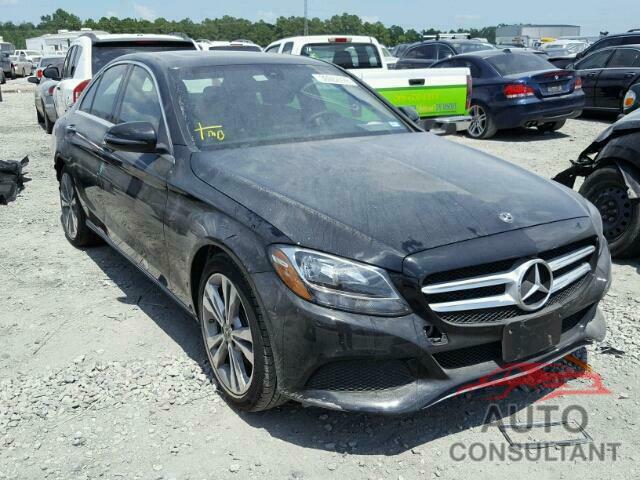 MERCEDES-BENZ C300 2018 - 55SWF4JB1JU240059