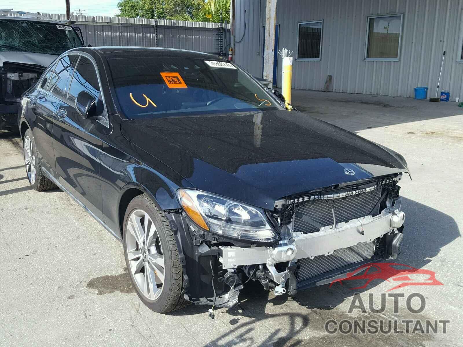 MERCEDES-BENZ C300 2018 - WDDWF4JB3JR316205