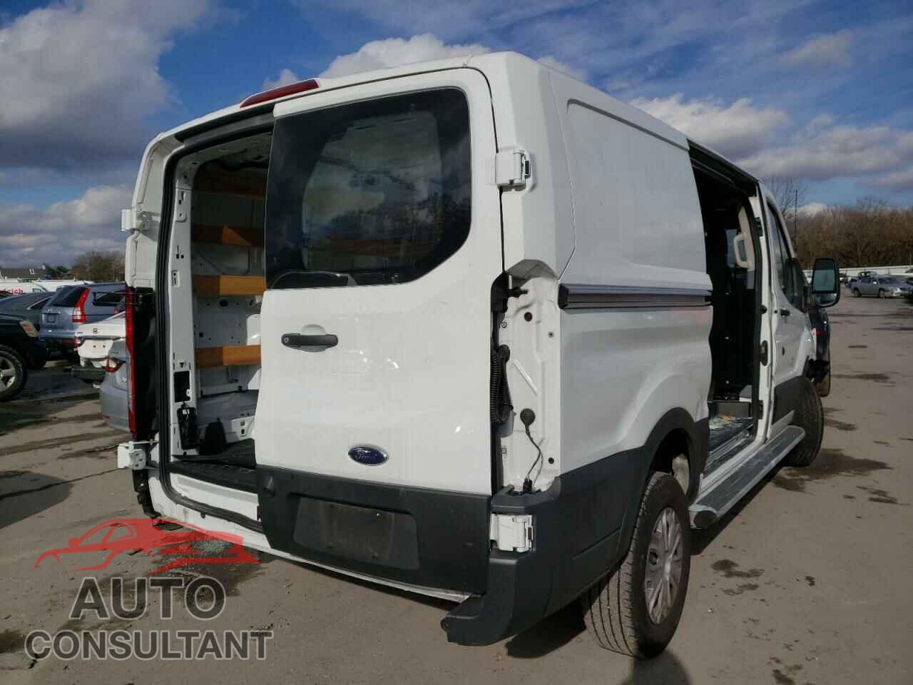 FORD TRANSIT CO 2019 - 1FTYR1YM7KKB34565