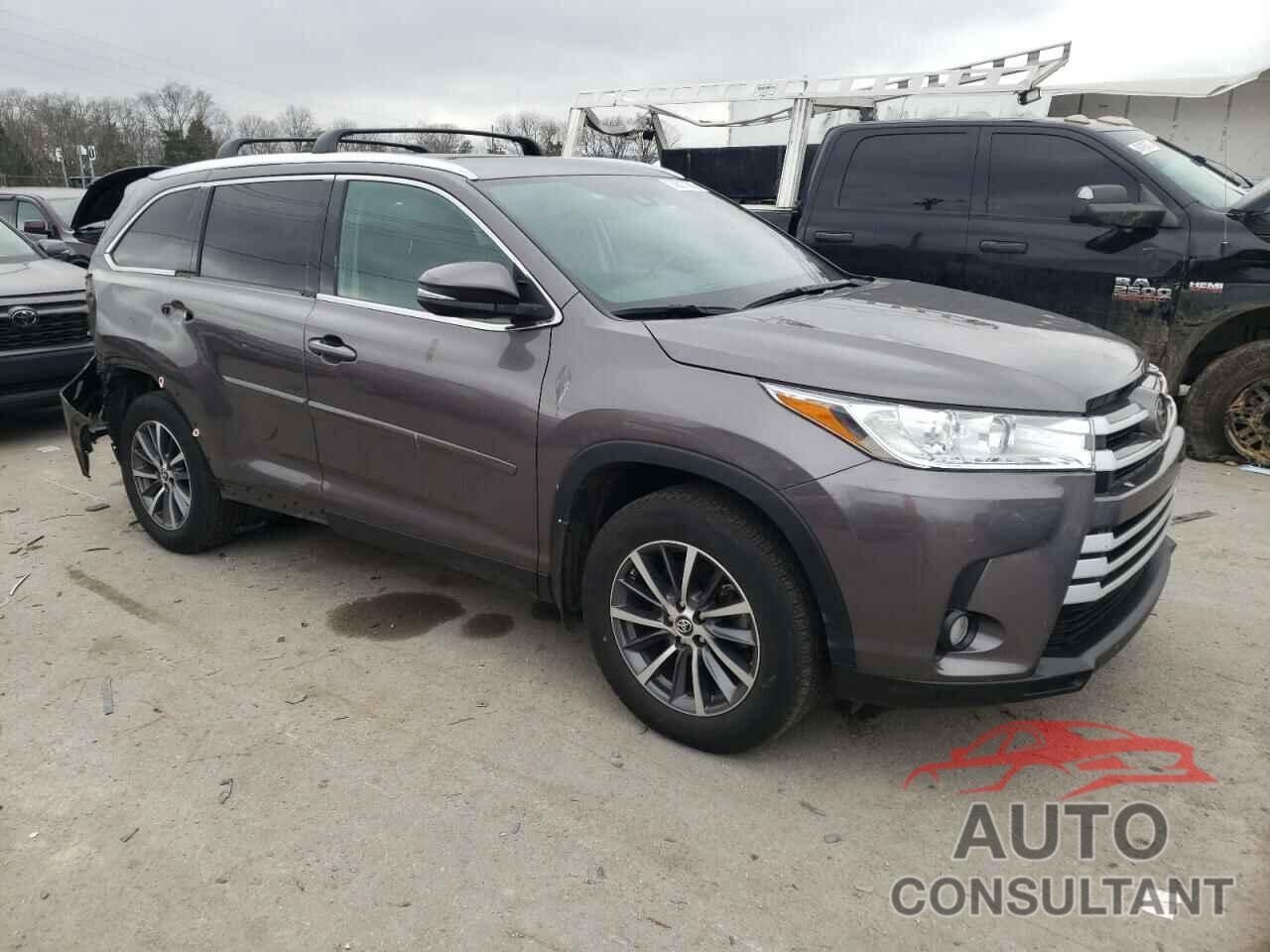 TOYOTA HIGHLANDER 2019 - 5TDJZRFH1KS579754