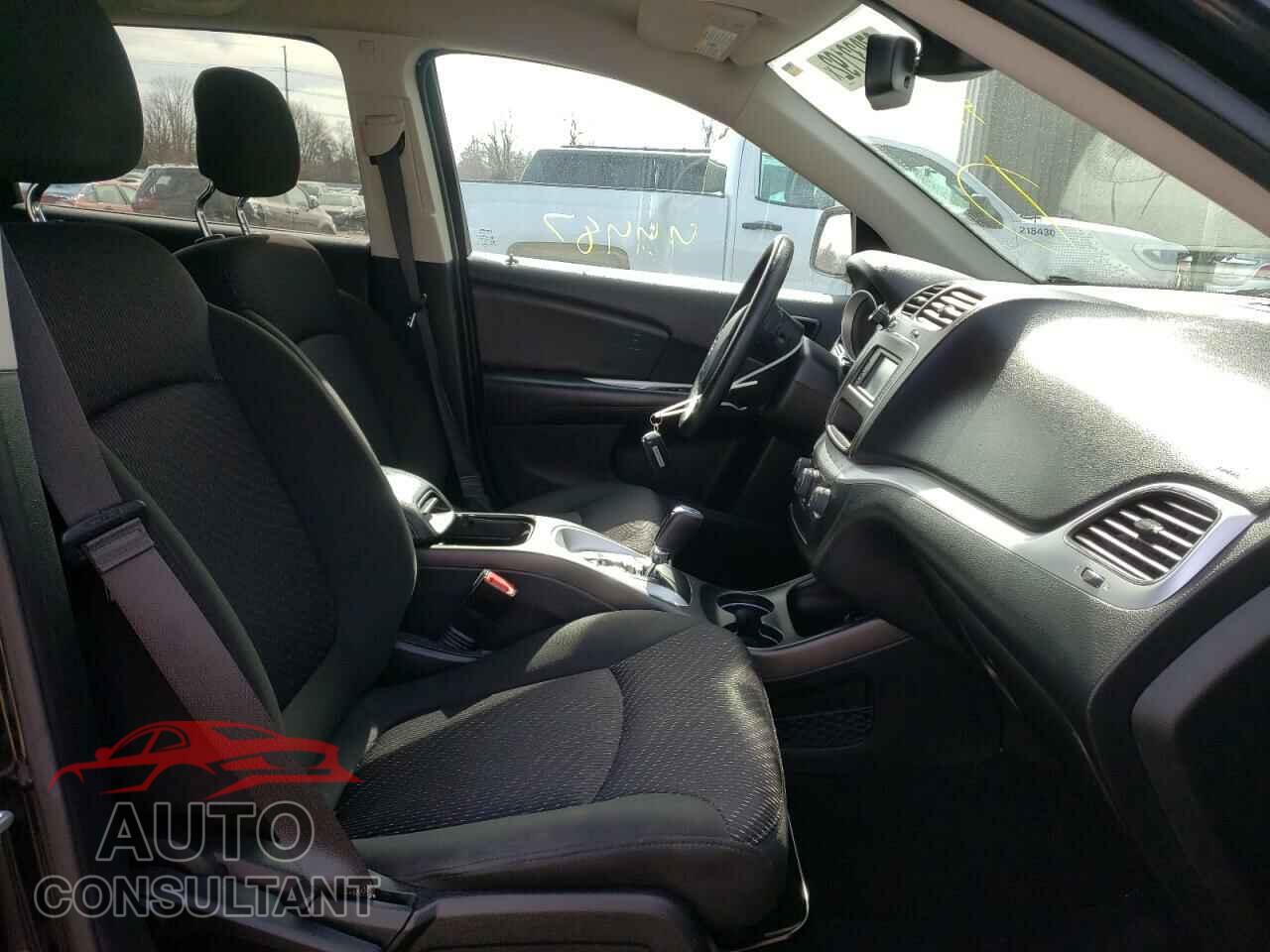 DODGE JOURNEY 2019 - 3C4PDCBB0KT857007