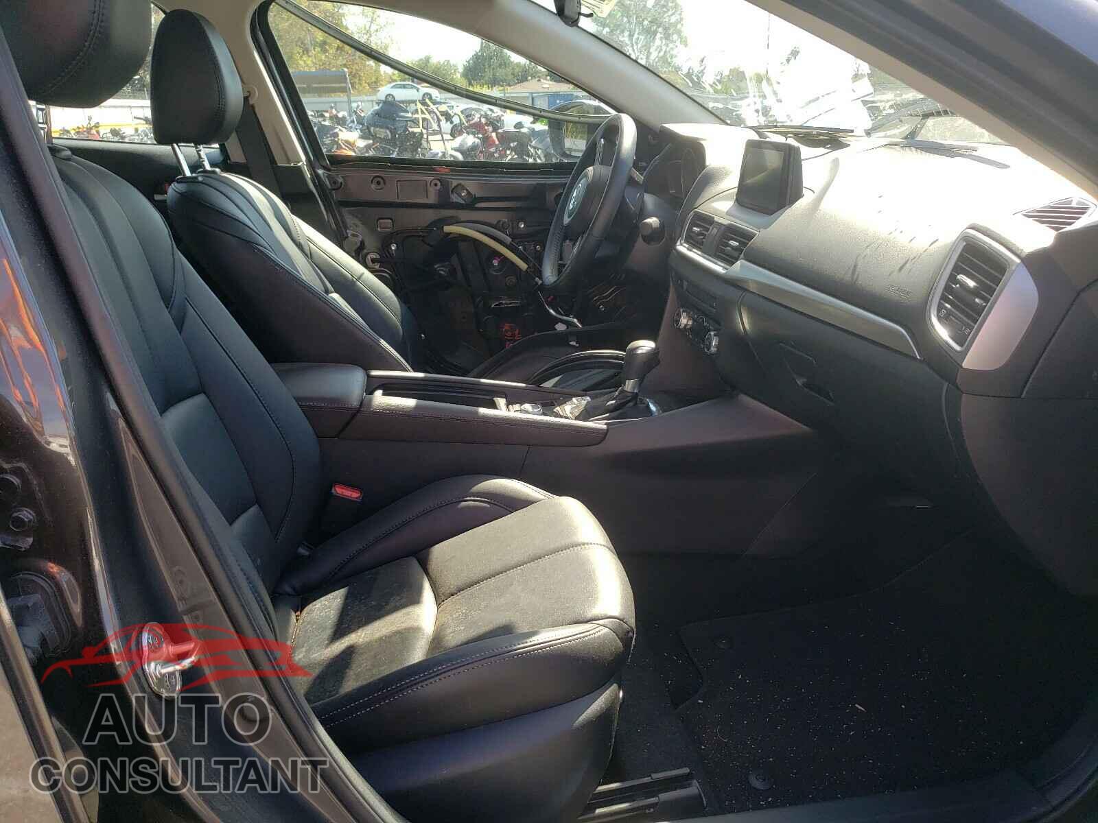 MAZDA 3 2017 - 3MZBN1L76HM150077