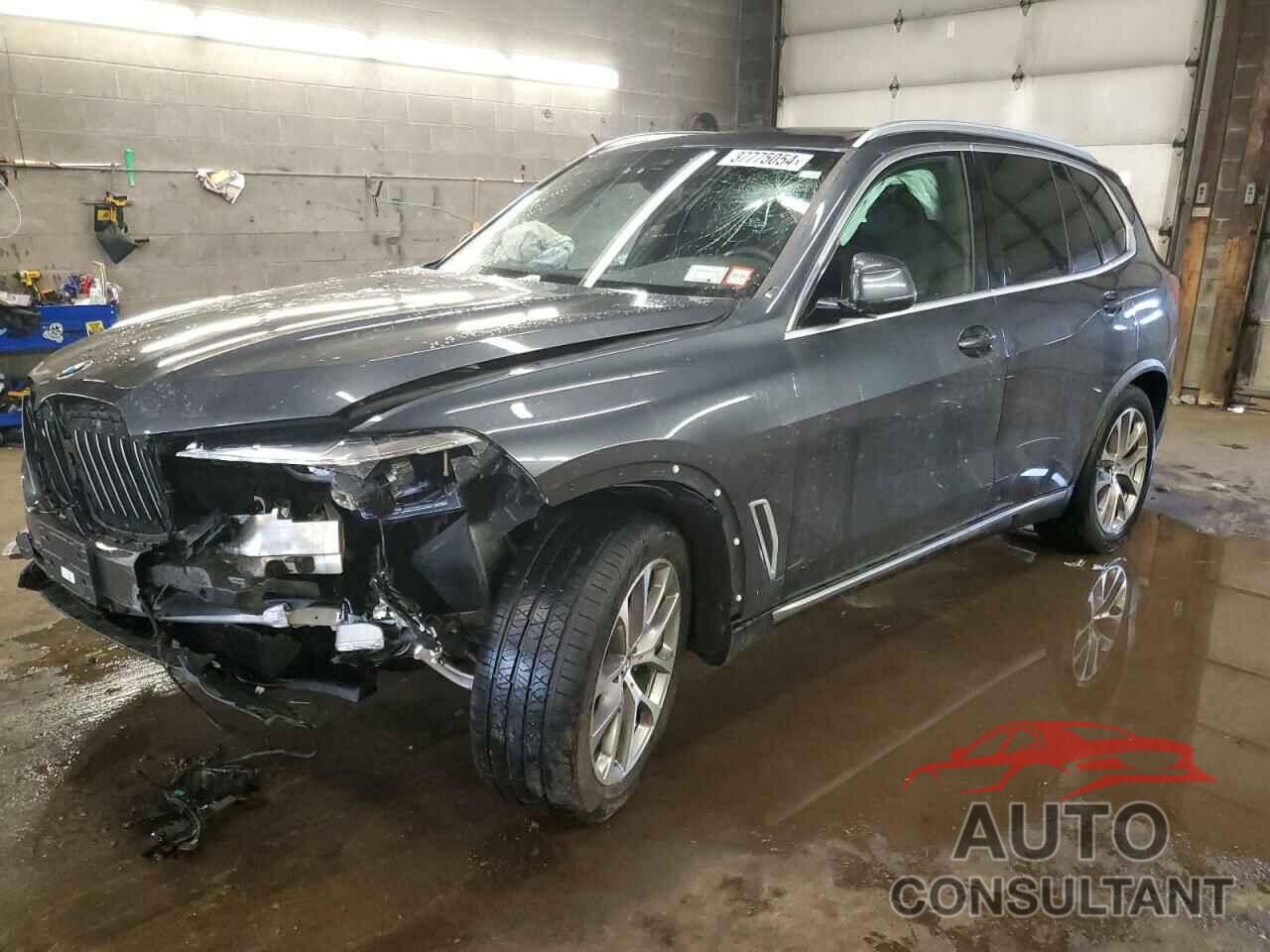 BMW X5 2022 - 5UXCR6C01N9M46175