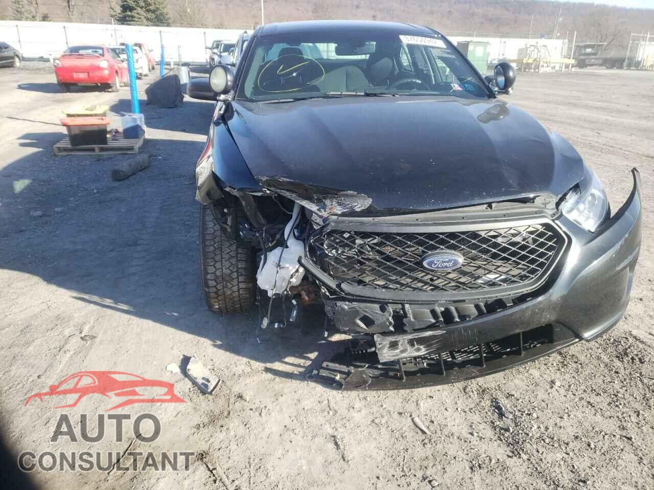 FORD TAURUS 2017 - 1FAHP2MK3HG134077