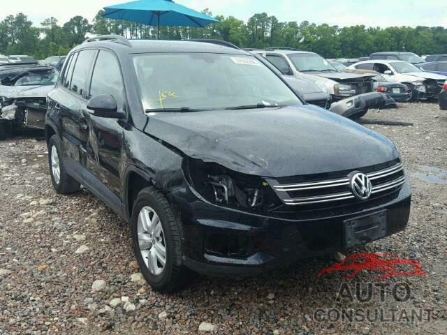 VOLKSWAGEN TIGUAN S 2017 - WVGAV7AX4HW513492