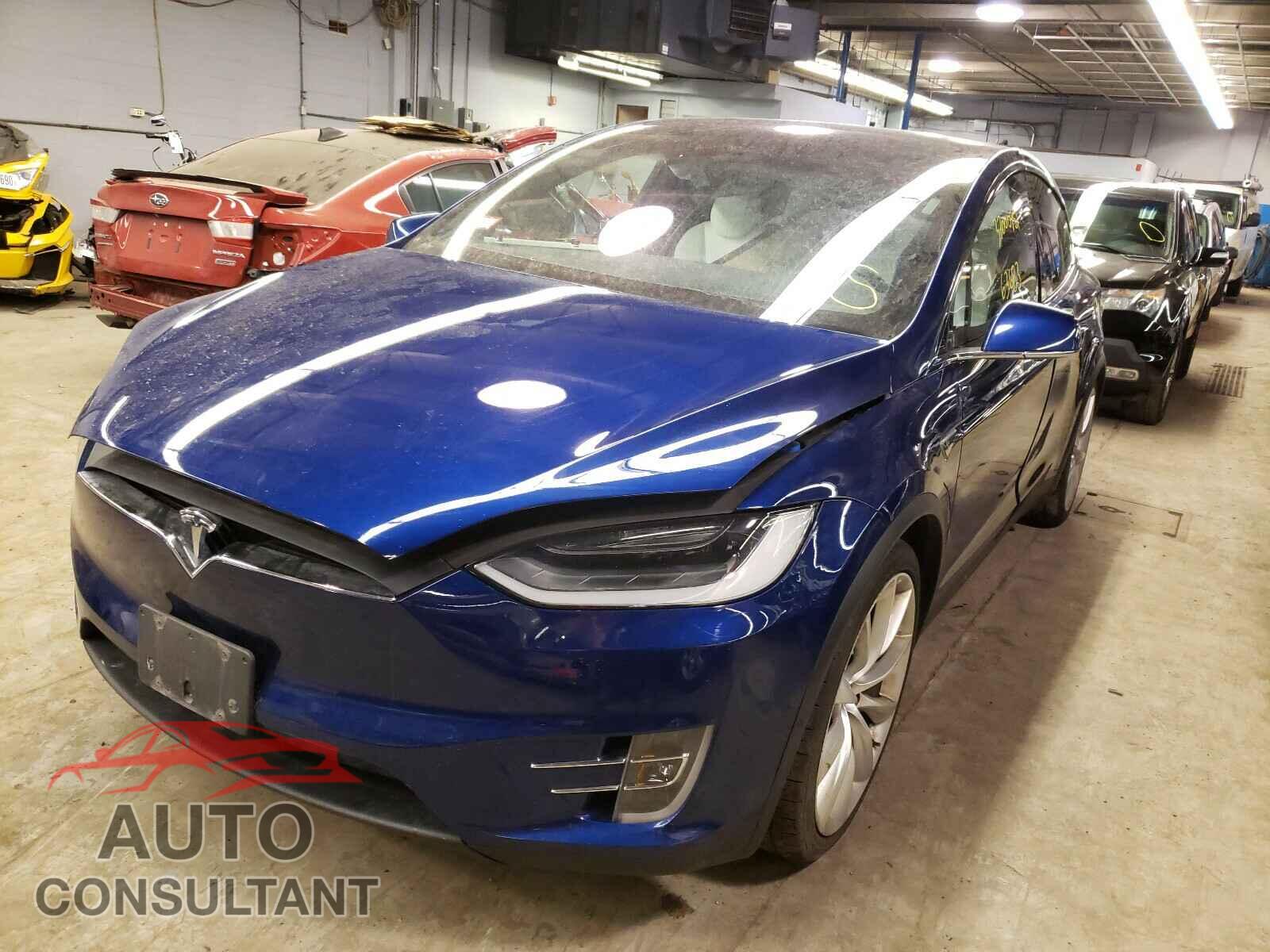TESLA MODEL X 2016 - 5YJXCAE29GF007112