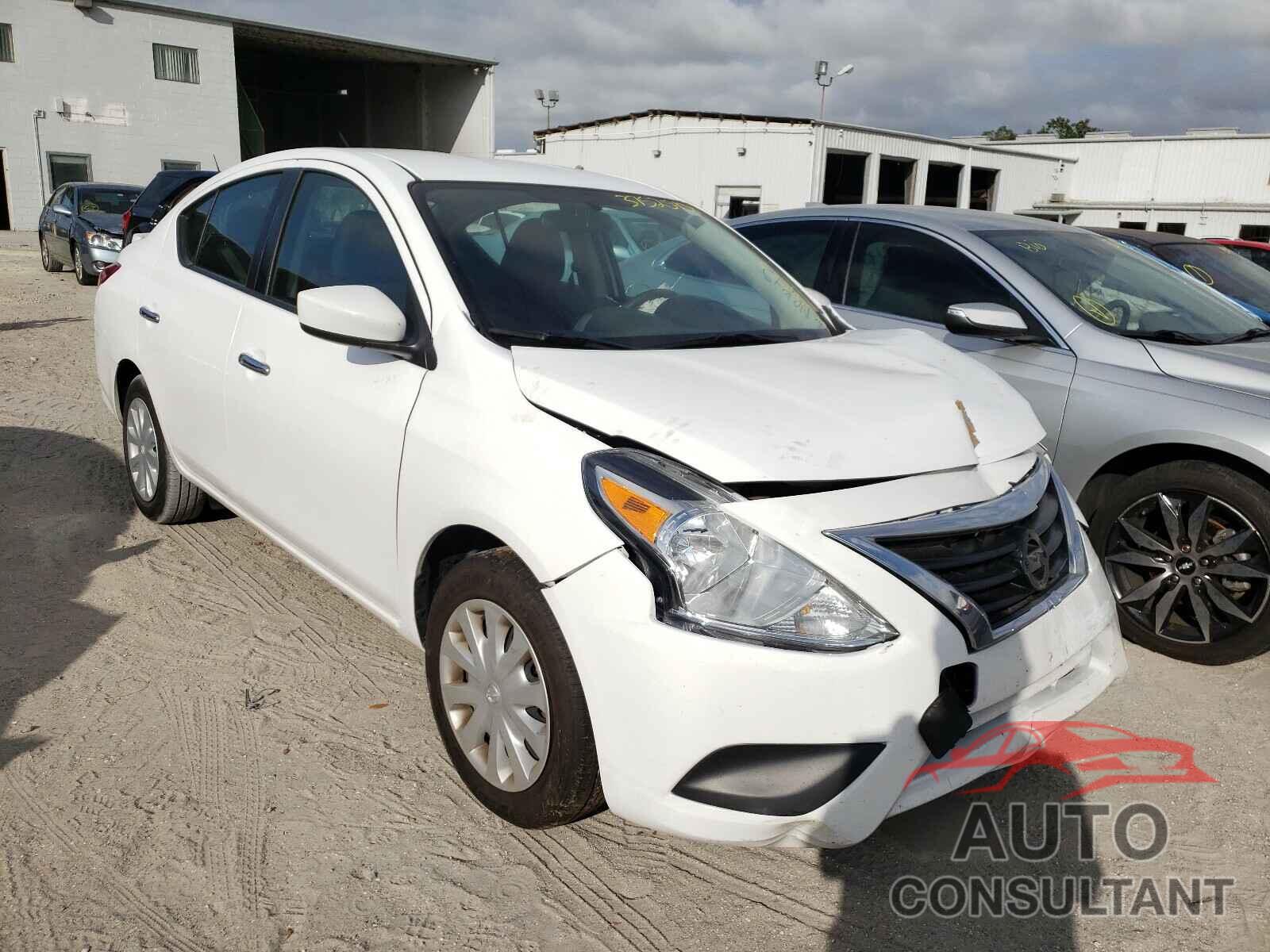 NISSAN VERSA 2018 - 3N1CN7AP2JL839268