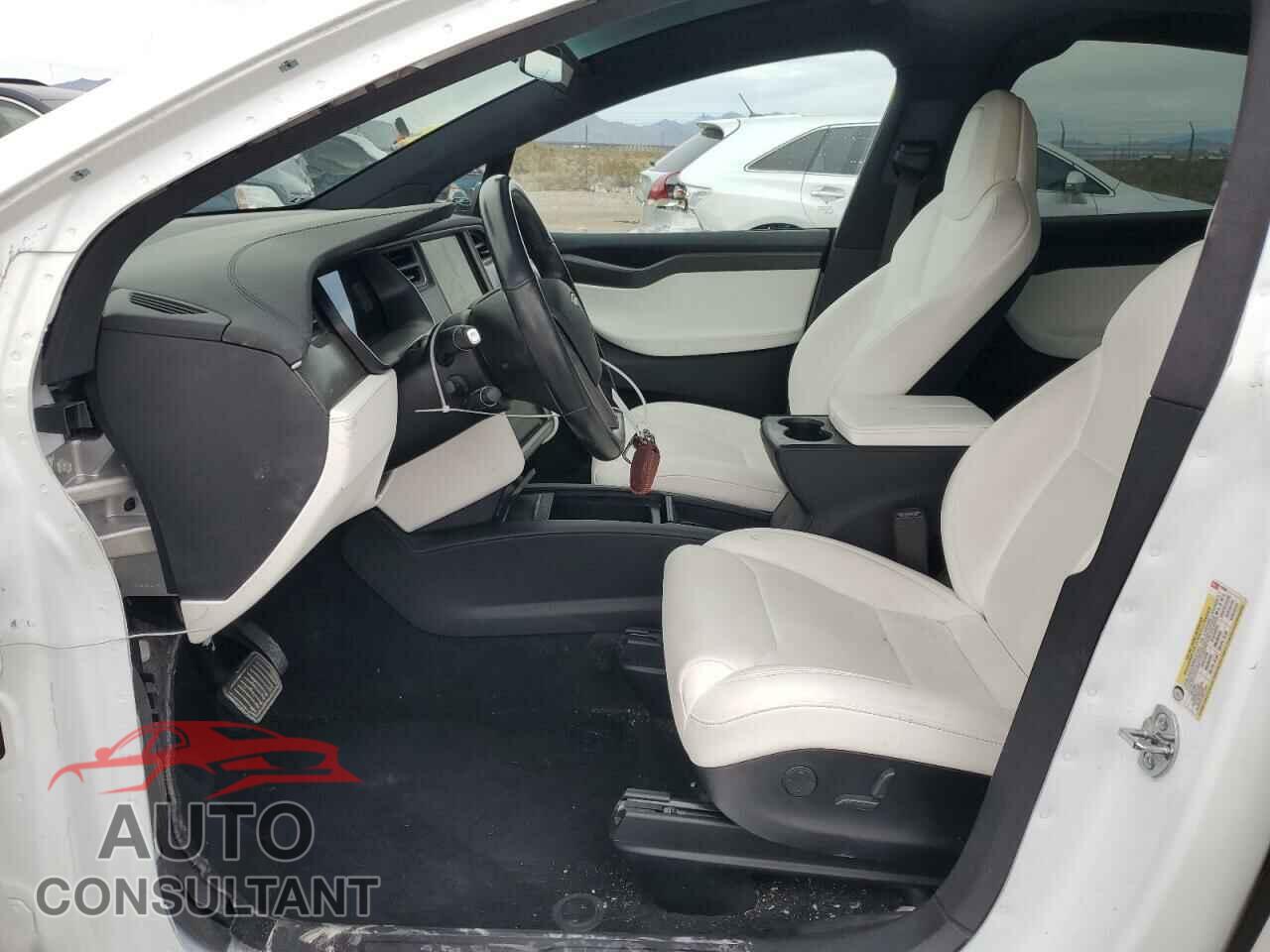 TESLA MODEL X 2018 - 5YJXCDE2XJF137327