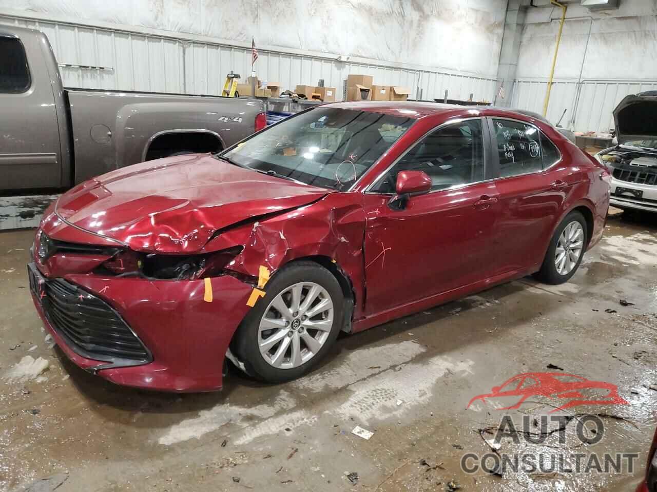 TOYOTA CAMRY 2018 - 4T1B11HK1JU560133