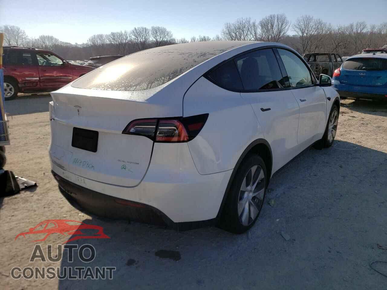 TESLA MODEL Y 2021 - 5YJYGDEE9MF185263