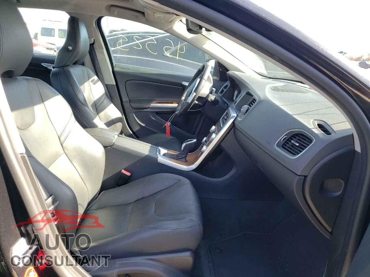 VOLVO S60 2017 - LYV402HM3HB148064