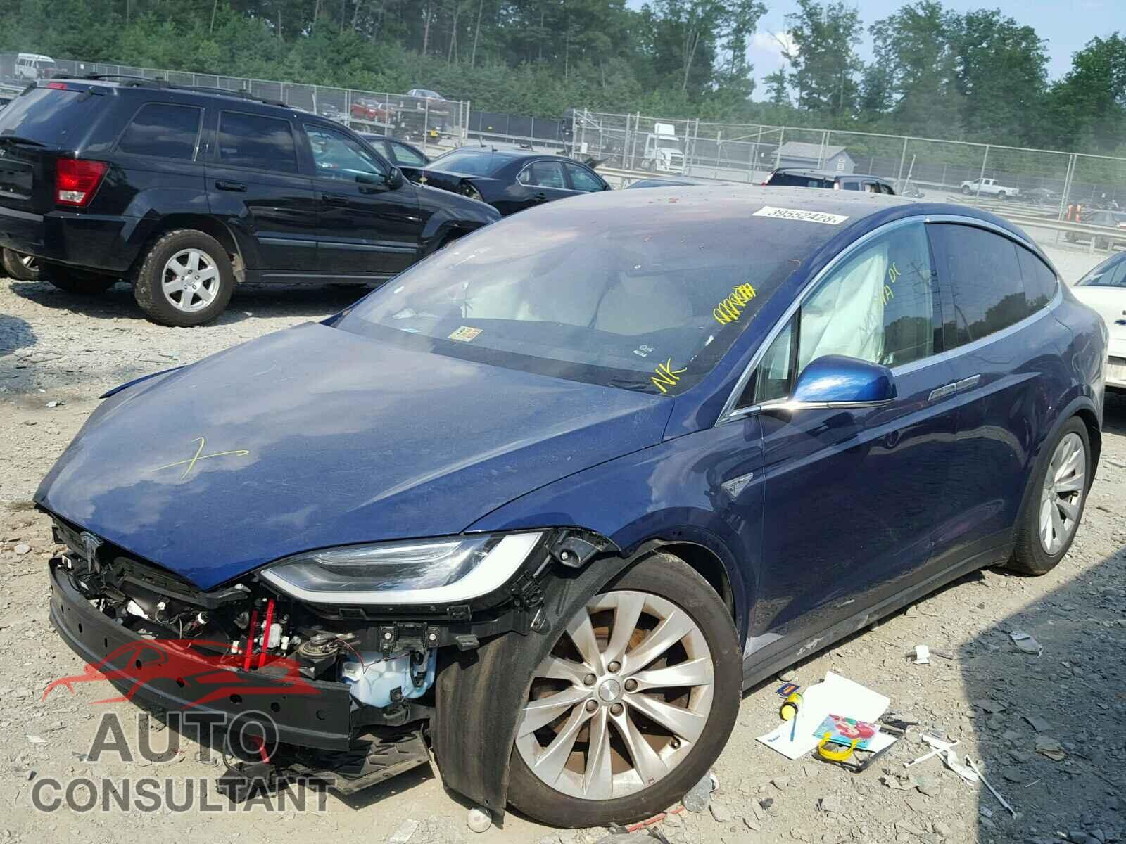 TESLA MODEL X 2016 - 5YJXCBE24GF017584
