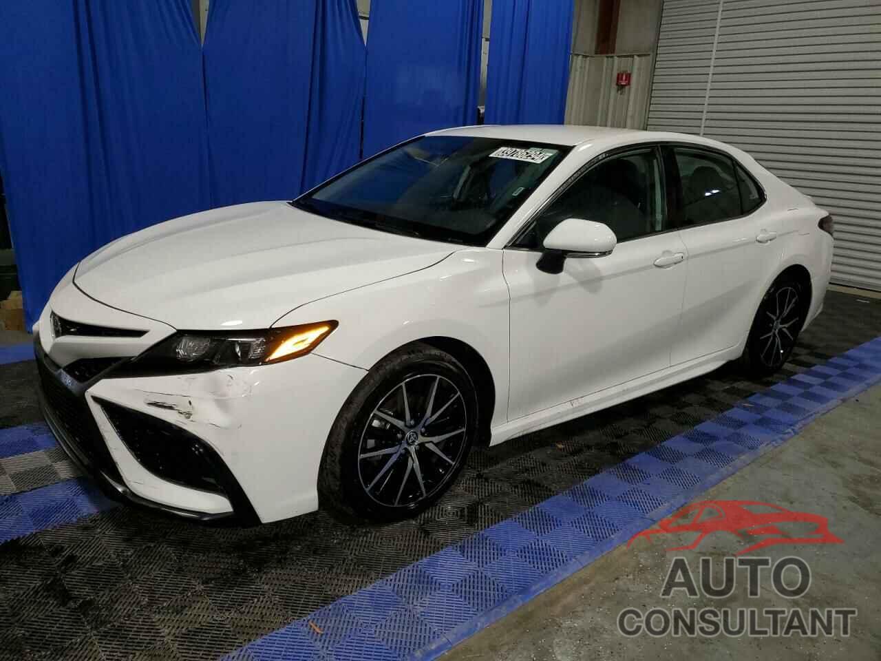 TOYOTA CAMRY 2023 - 4T1G11AK8PU188038