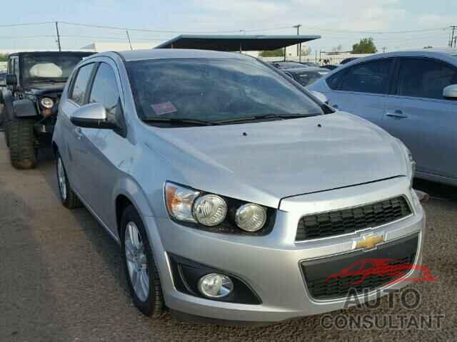 CHEVROLET SONIC 2015 - 1G1JC6SH4F4167652