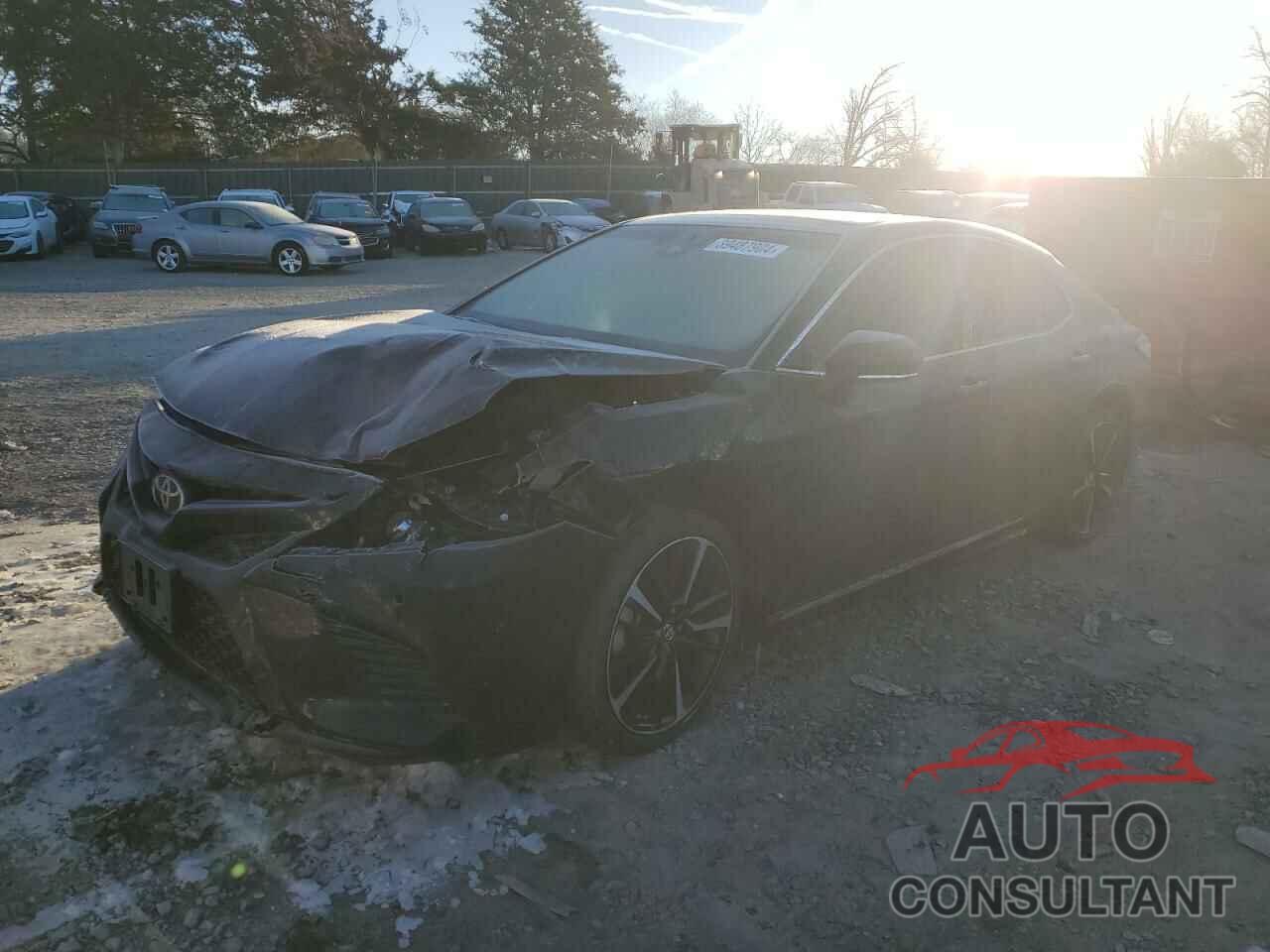 TOYOTA CAMRY 2018 - 4T1B61HK0JU128103