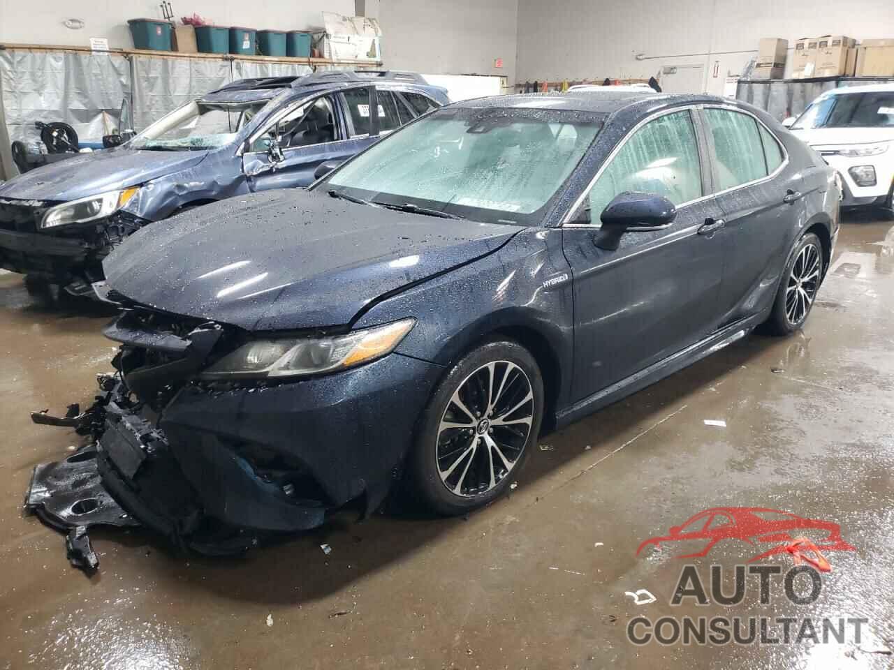 TOYOTA CAMRY 2018 - 4T1B21HK7JU509927