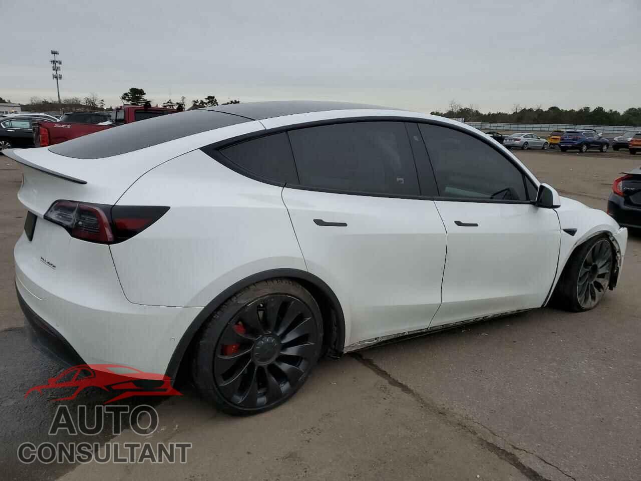 TESLA MODEL Y 2020 - 5YJYGDEF3LF018629