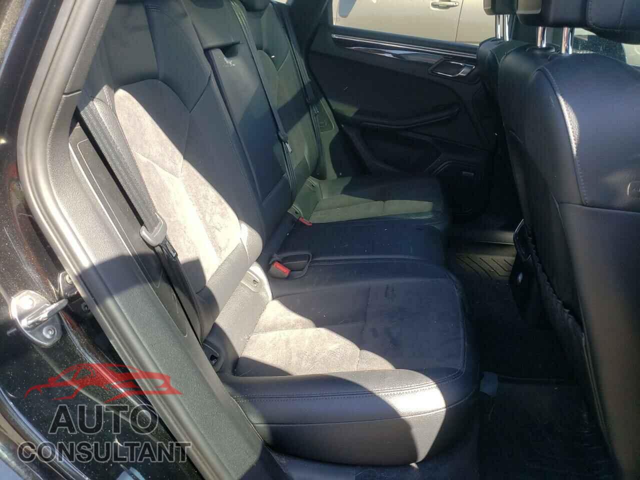 PORSCHE MACAN 2016 - WP1AB2A50GLB56910