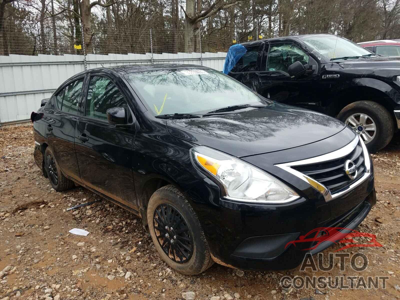 NISSAN VERSA 2019 - 3N1CN7AP1KL865121