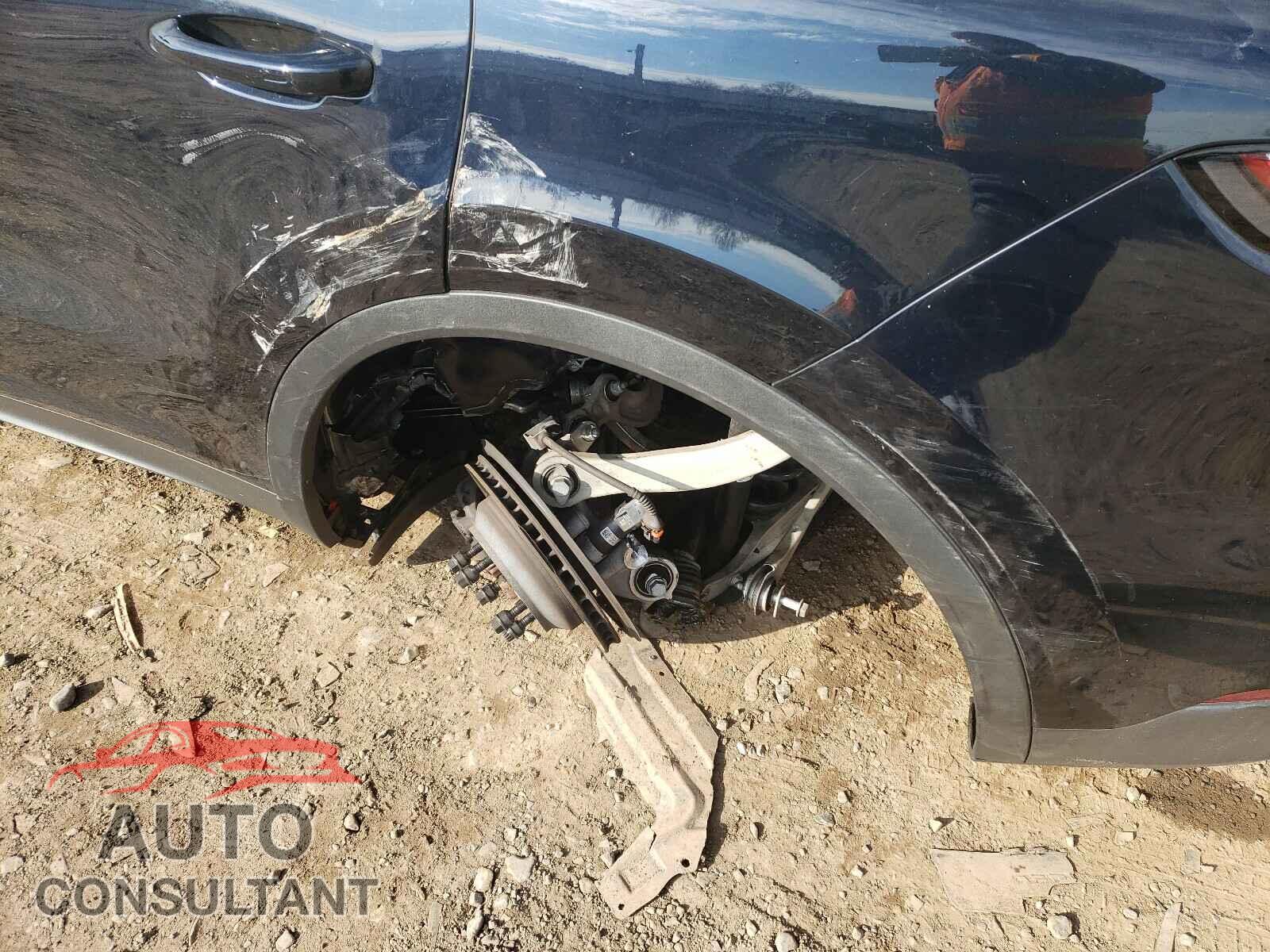 PORSCHE CAYENNE 2019 - WP1AA2AY7KDA17678