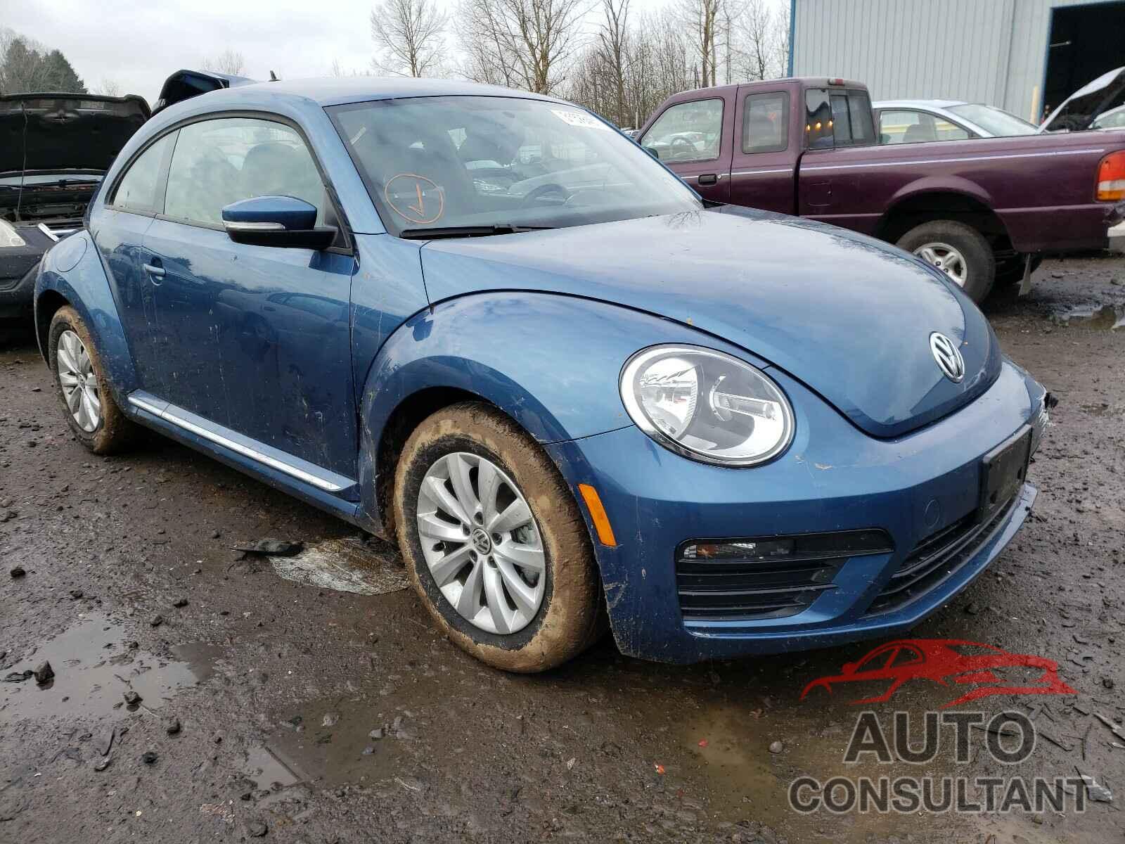 VOLKSWAGEN BEETLE 2019 - 3VWFD7AT4KM709723