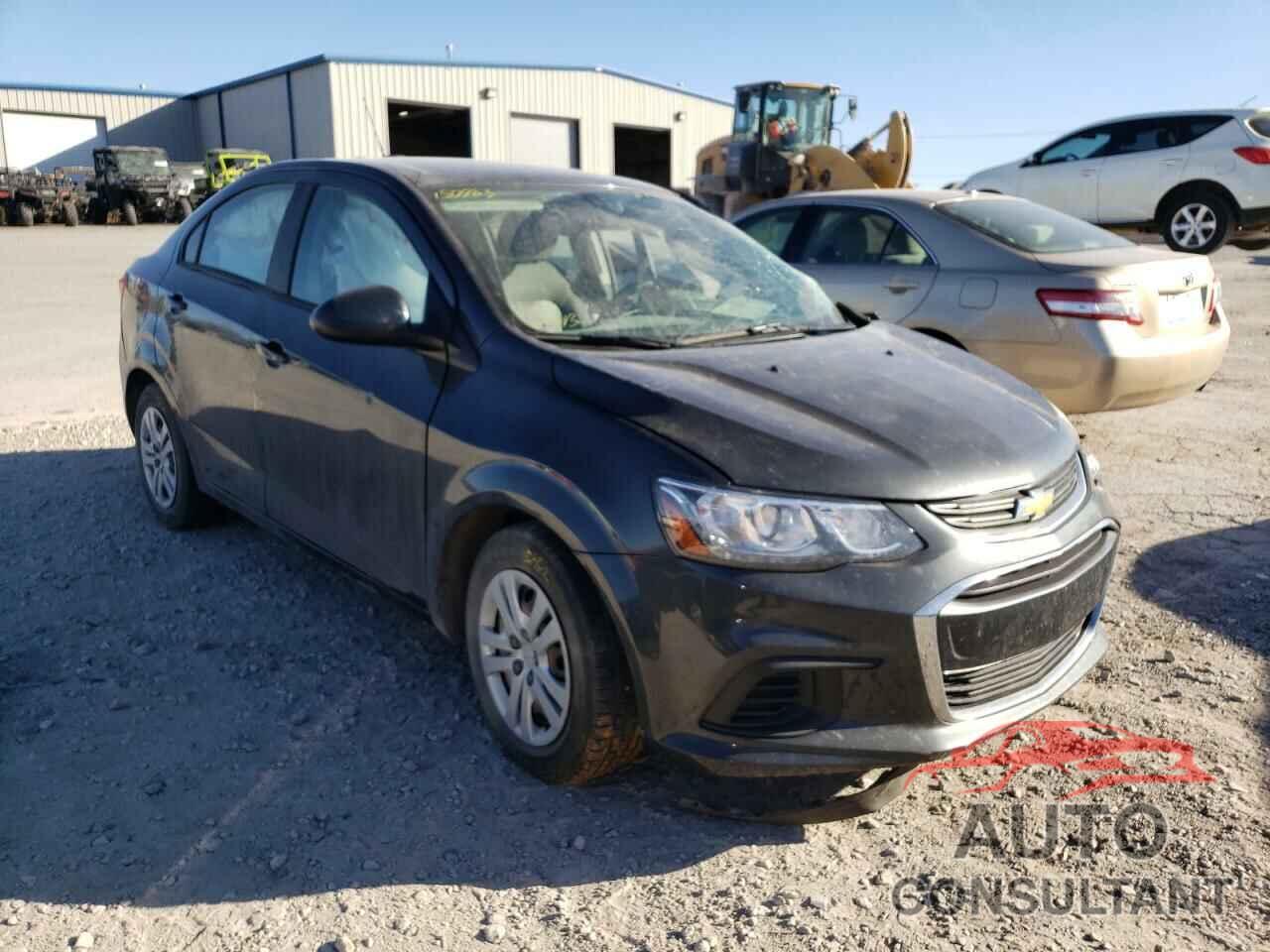 CHEVROLET SONIC 2017 - 1G1JB5SH8H4150983