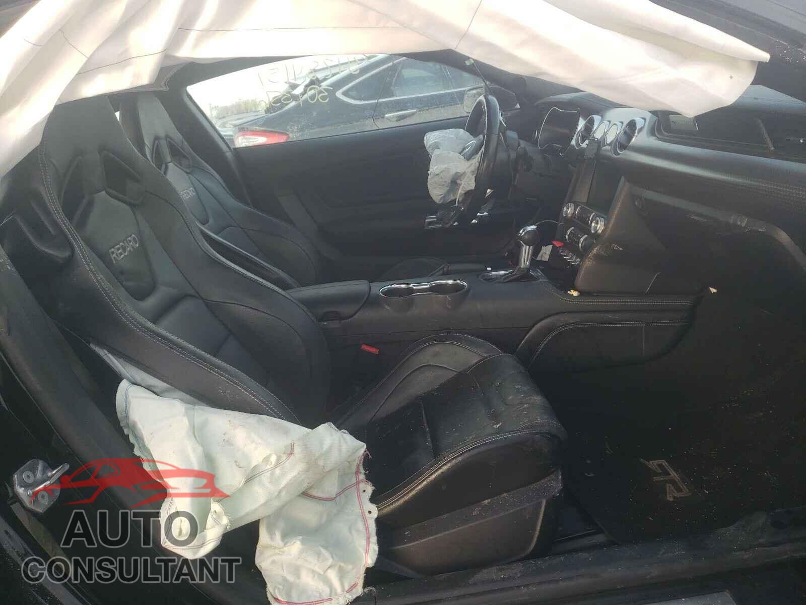 FORD MUSTANG 2019 - 1FA6P8CF1K5157441