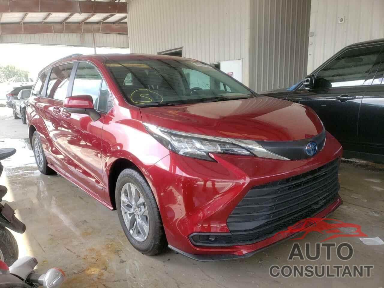 TOYOTA SIENNA 2021 - 5TDKRKEC2MS073094