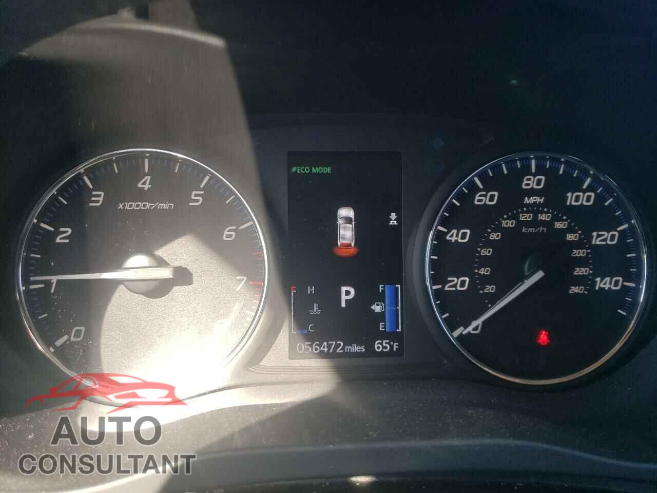 MITSUBISHI OUTLANDER 2018 - JA4AD3A38JZ021981