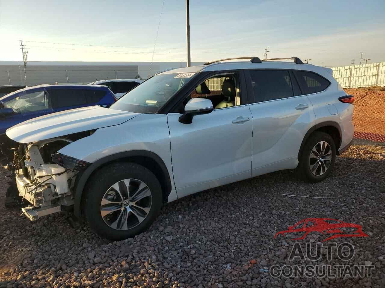 TOYOTA HIGHLANDER 2023 - 5TDKDRAH5PS003764