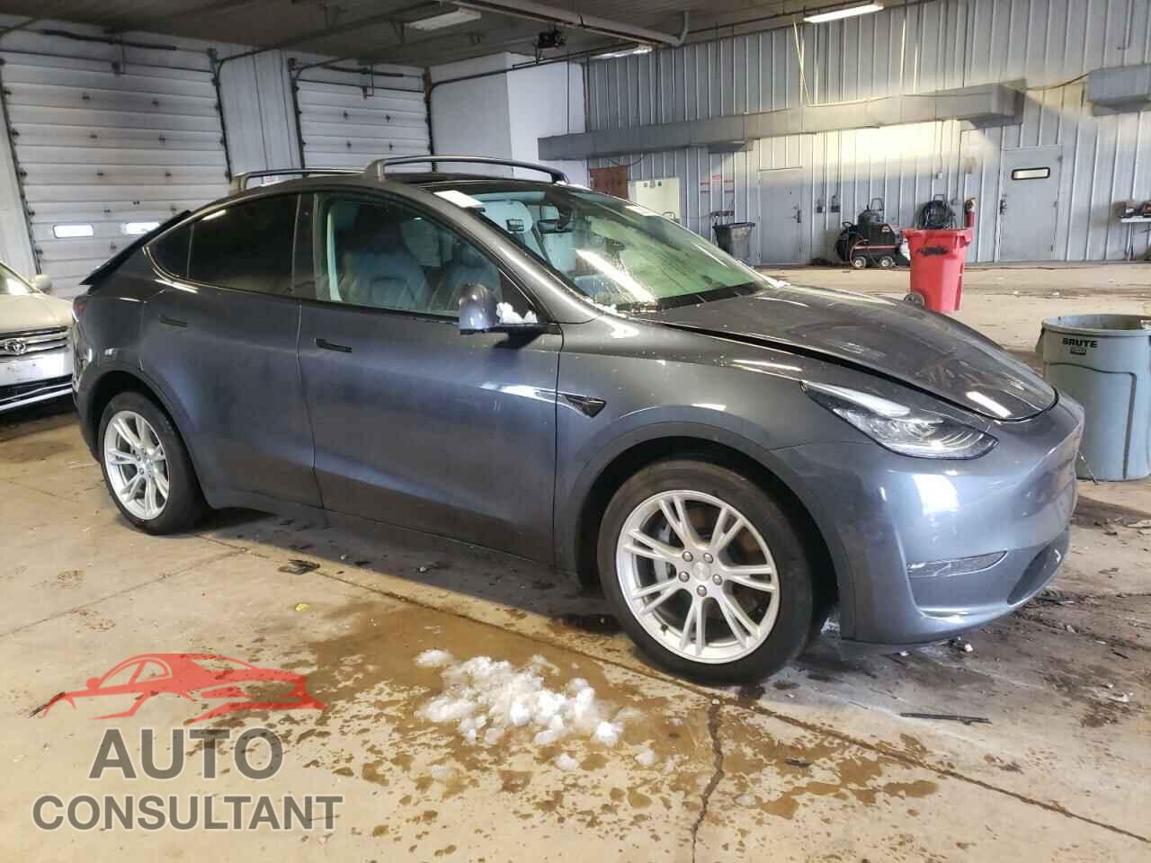 TESLA MODEL Y 2022 - 7SAYGDEE6NF320736