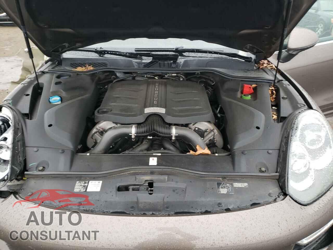 PORSCHE CAYENNE 2016 - WP1AB2A28GLA94307