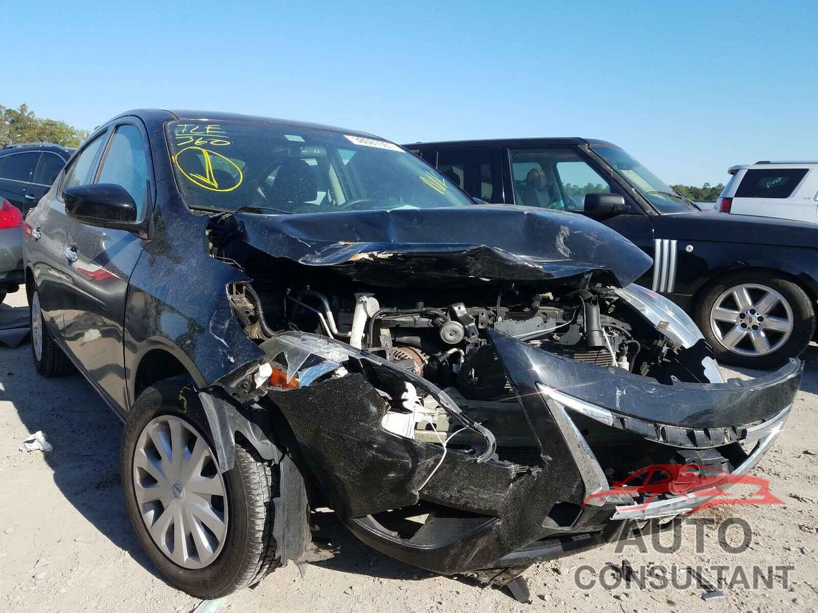 NISSAN VERSA 2017 - 3N1CN7AP8HL854982