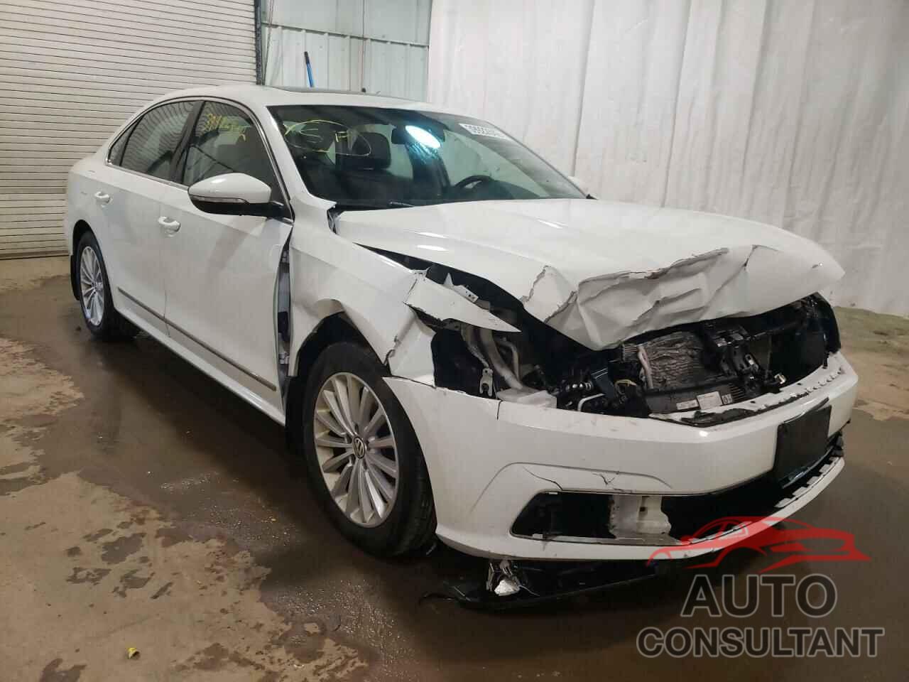 VOLKSWAGEN PASSAT 2016 - 1VWBT7A30GC023205
