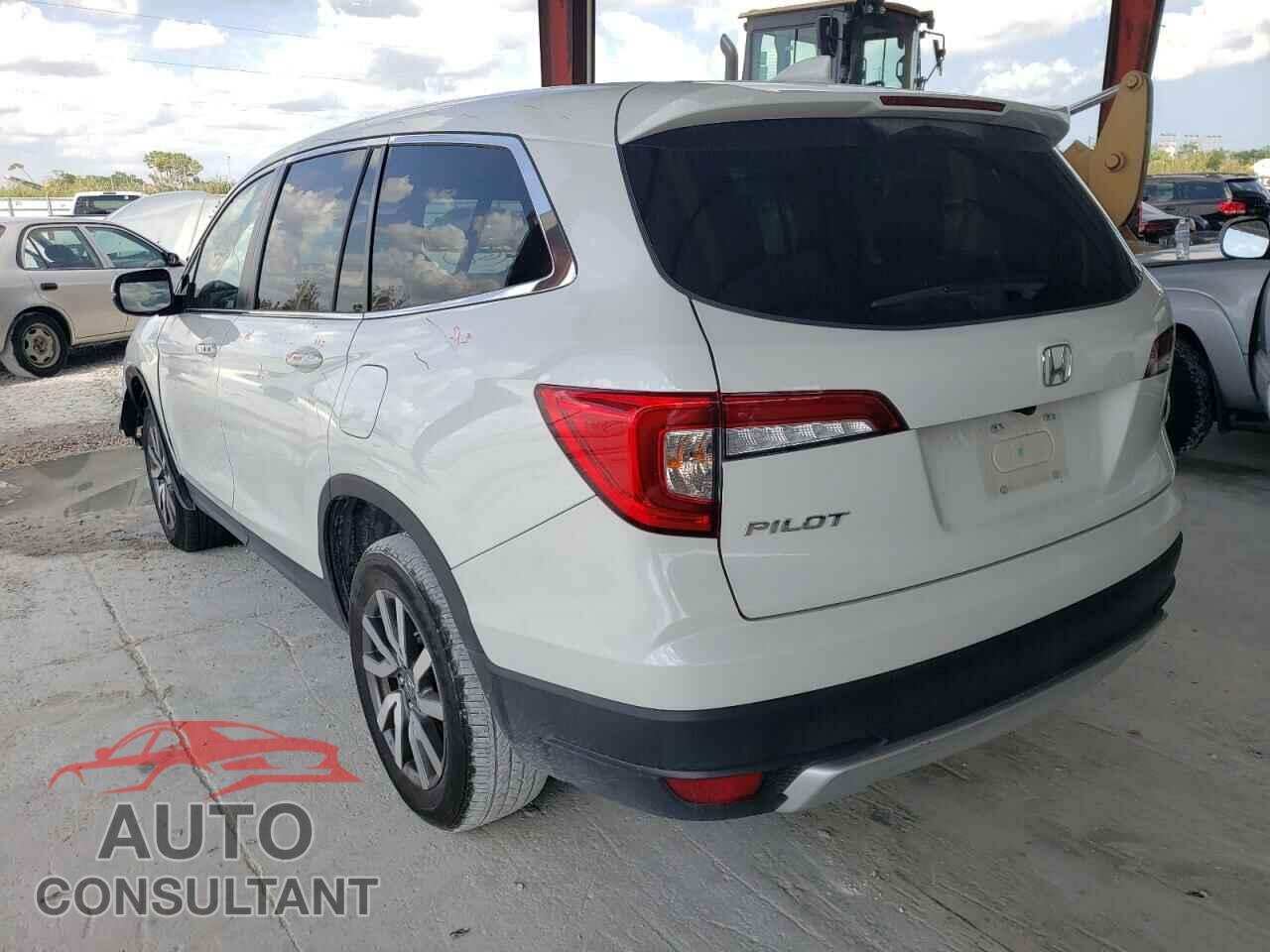 HONDA PILOT 2021 - 5FNYF5H39MB025533