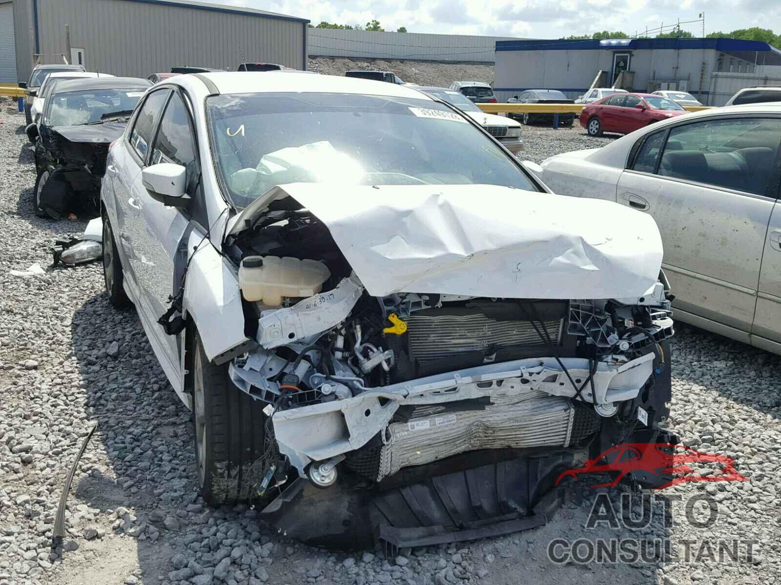 FORD FOCUS 2017 - 1FADP3L98HL301575