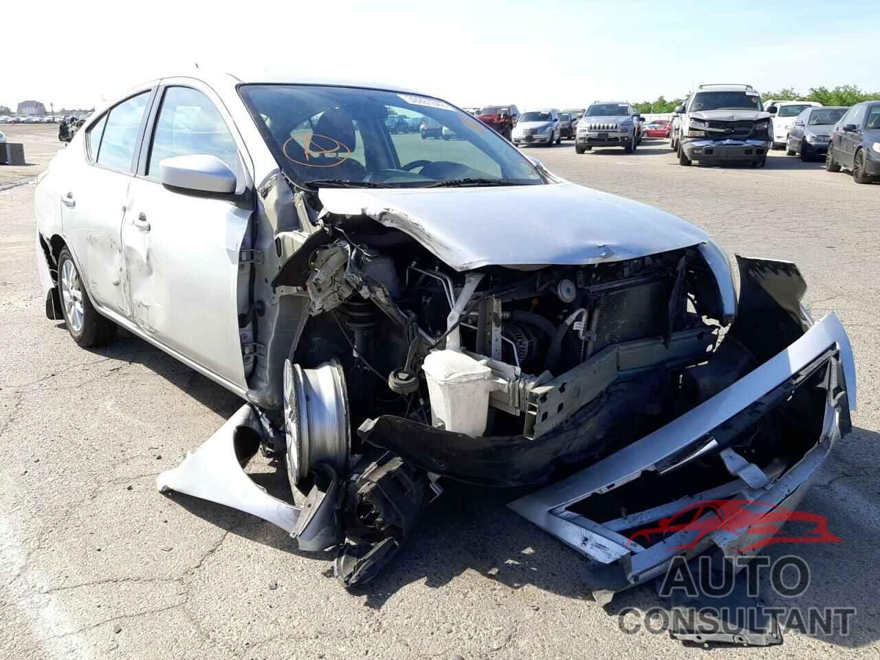 NISSAN VERSA 2017 - 3N1CN7AP1HL859490