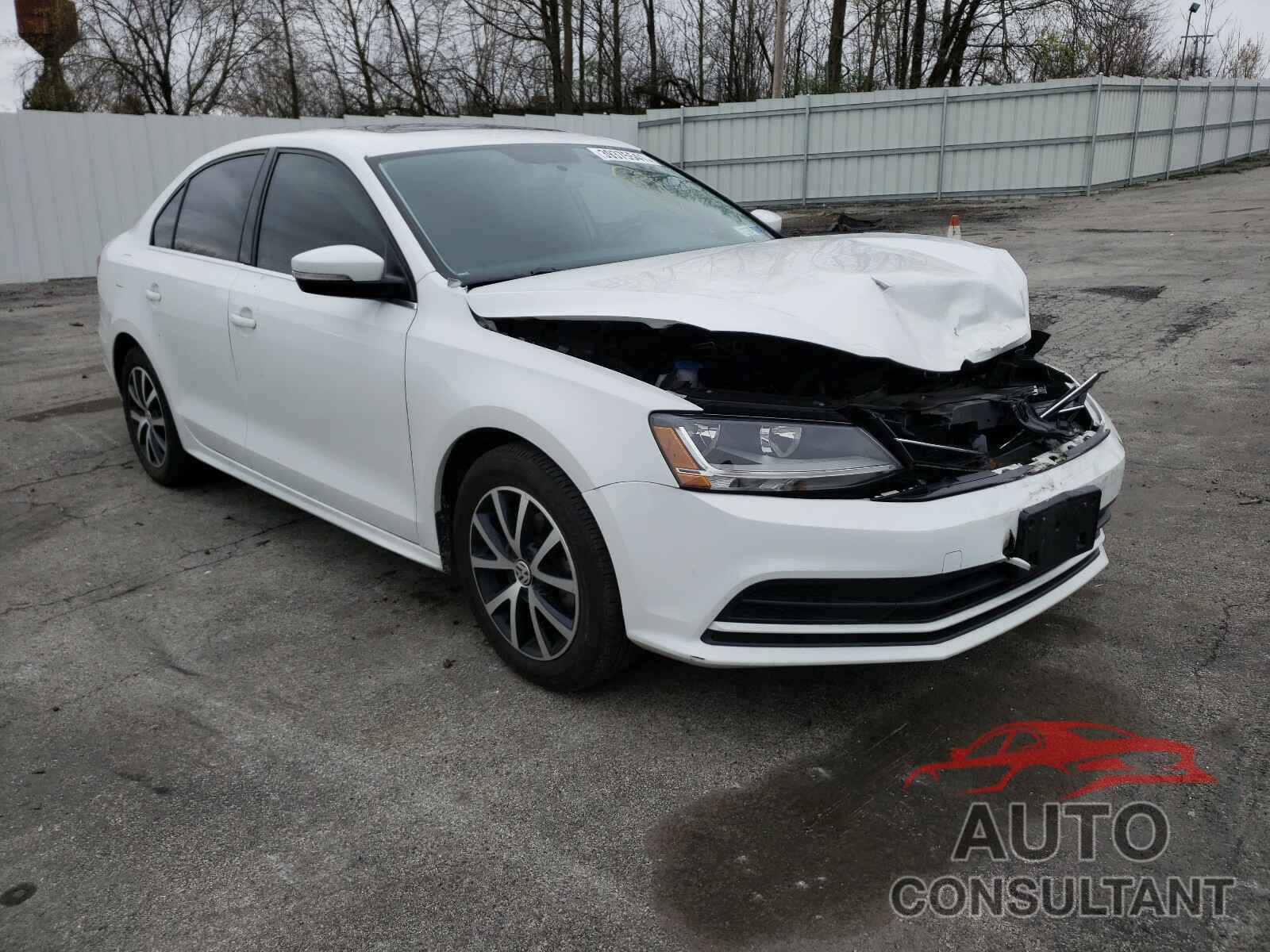 VOLKSWAGEN JETTA 2018 - 3VWDB7AJ3JM204945