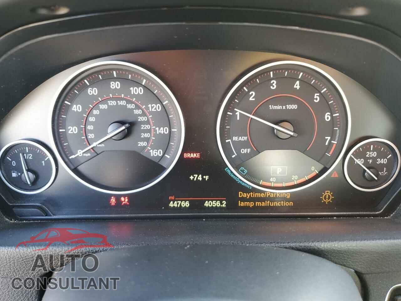 BMW 3 SERIES 2018 - WBA8B9C50JK676802