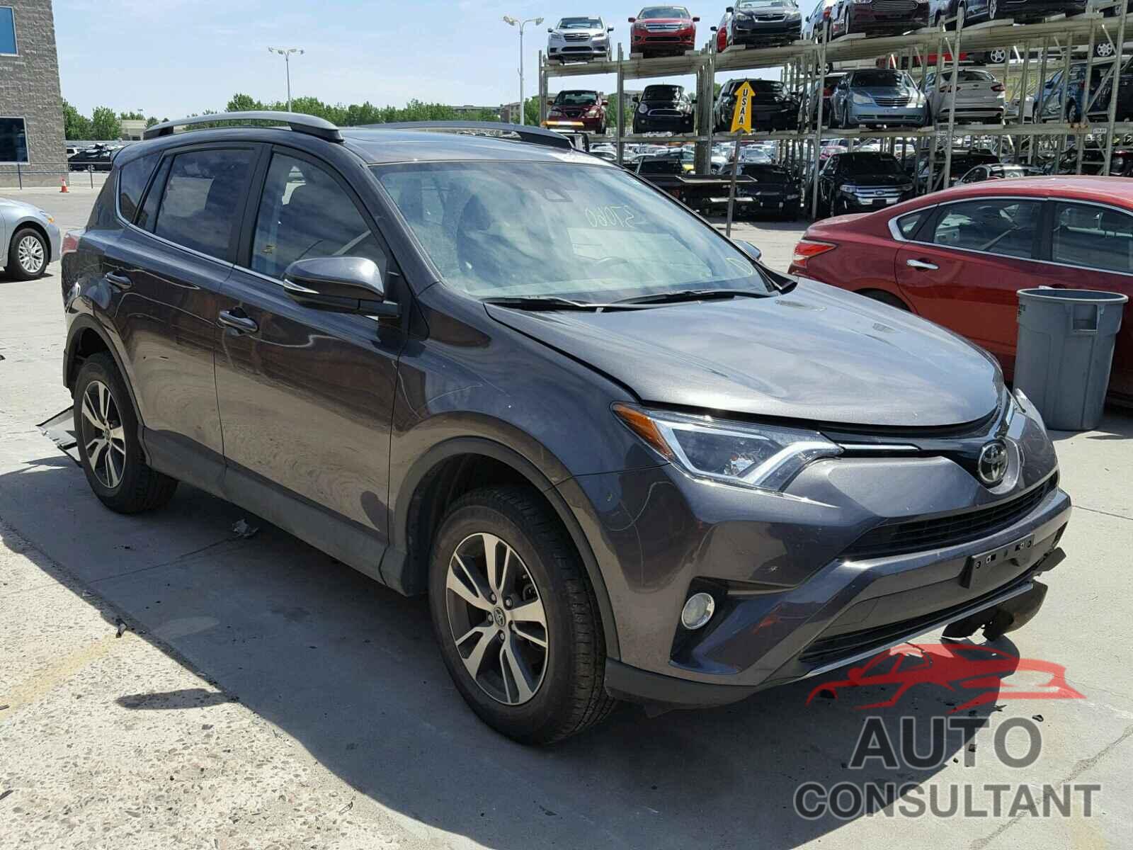 TOYOTA RAV4 XLE 2017 - 2T3RFREV8HW575548